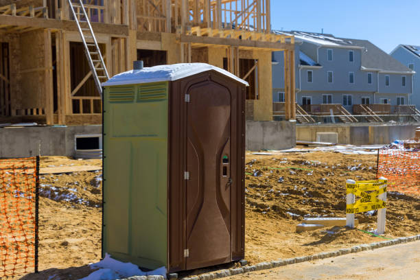 Best Portable restroom trailer rental  in Oakdale, CA