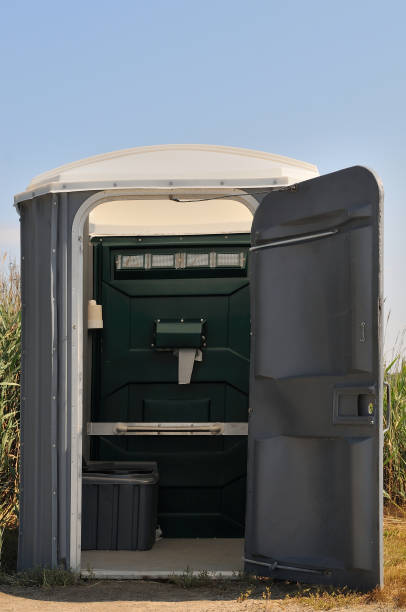 Best Portable bathroom rental  in Oakdale, CA
